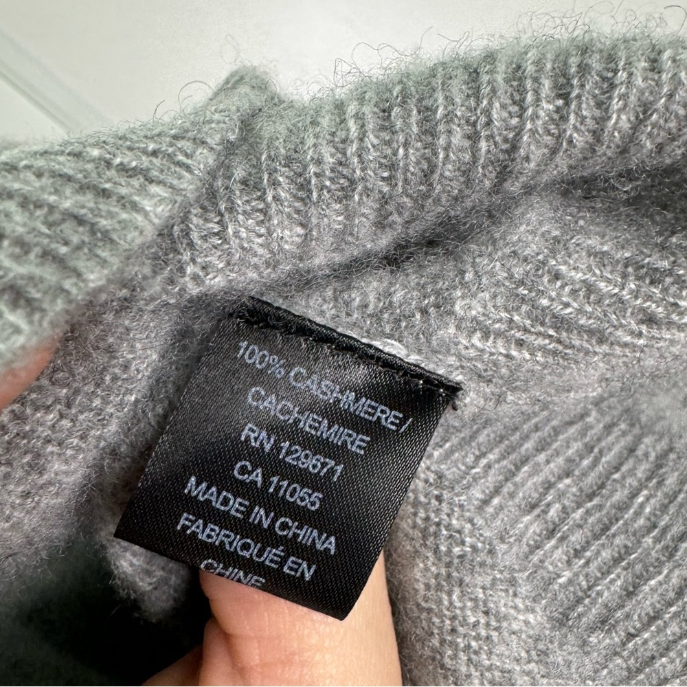 Skull Cashmere Grey Pullover Sweater - Picture 7 of 8